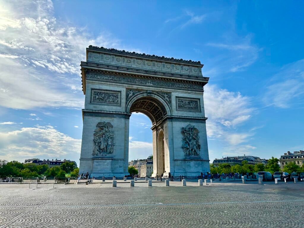 paris arc de triomphe